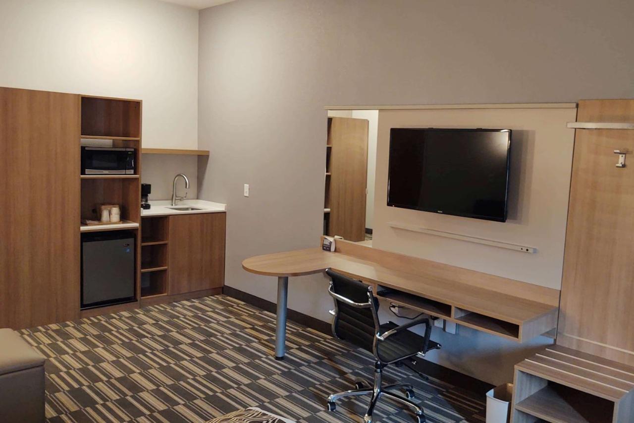 Microtel Inn & Suites By Wyndham Liberty Ne Kansas City Area Exteriör bild