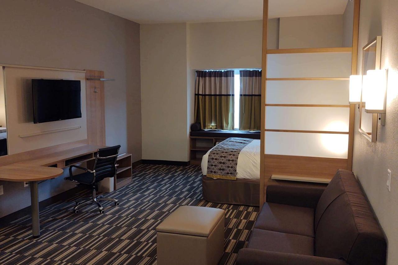 Microtel Inn & Suites By Wyndham Liberty Ne Kansas City Area Exteriör bild