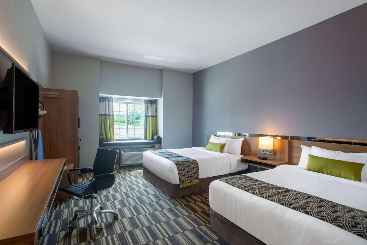 Microtel Inn & Suites By Wyndham Liberty Ne Kansas City Area Exteriör bild
