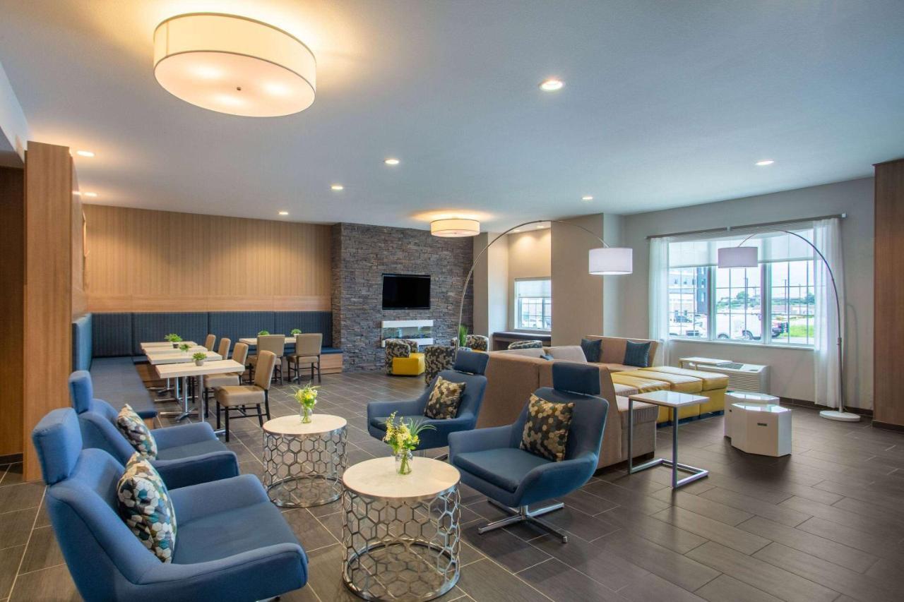 Microtel Inn & Suites By Wyndham Liberty Ne Kansas City Area Exteriör bild