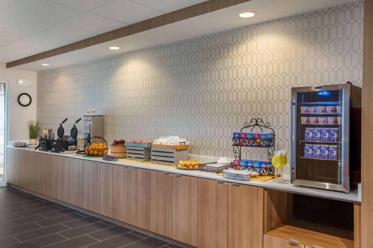 Microtel Inn & Suites By Wyndham Liberty Ne Kansas City Area Exteriör bild