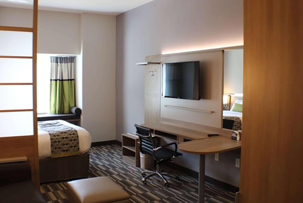 Microtel Inn & Suites By Wyndham Liberty Ne Kansas City Area Exteriör bild